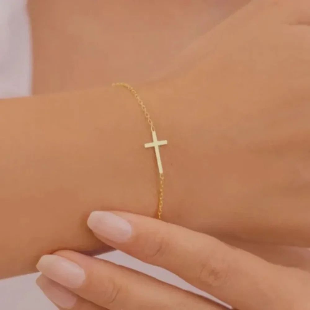 Cross bracelet M1032
